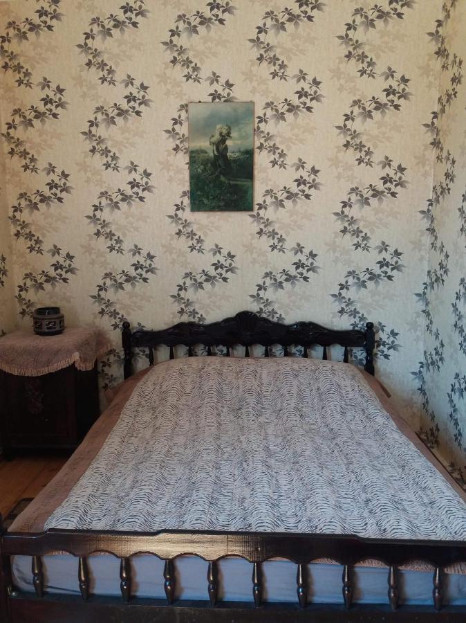 Beruka Guest House คูทายสิ ภายนอก รูปภาพ