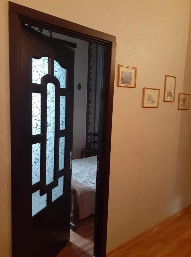 Beruka Guest House คูทายสิ ภายนอก รูปภาพ